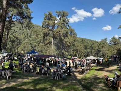 Aydın&rsquo;daki 41 yıllık gelenek vatandaşları aynı sofrada buluşturdu
