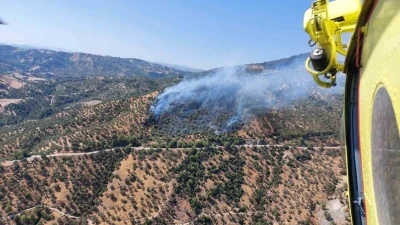 Aydın’daki zirai alan yangınına havadan ve karadan müdahale sürüyor
