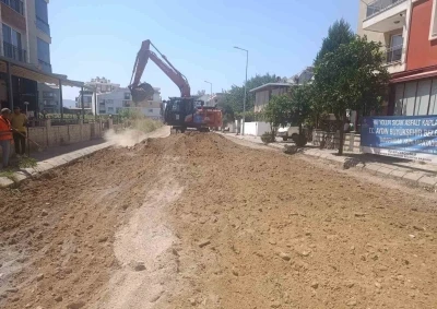 Aydın&rsquo;ın d&ouml;rt bir yanında yol &ccedil;alışmaları s&uuml;r&uuml;yor

