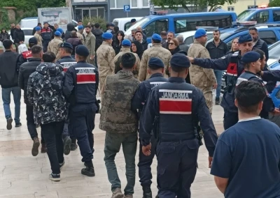 Aydın merkezli yasa dışı bahis ağı &ccedil;&ouml;kertildi: 14 tutuklama
