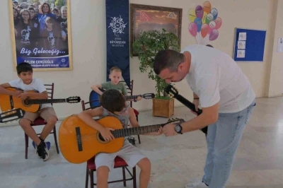 Aydınlı çocuklar yaz tatilini müzikle geçiriyor
