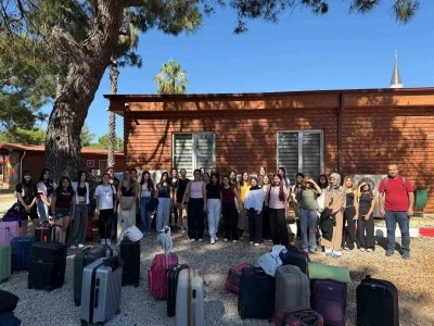 Aydınlı gen&ccedil;ler &uuml;cretsiz gen&ccedil;lik kampı i&ccedil;in Antalya yolcusu
