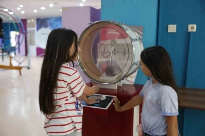 Aydınlı minikler yaz tatilini bilimle ge&ccedil;iriyor
