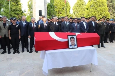 Aydınlı şehit polis memuru Denizli&rsquo;de toprağa verildi

