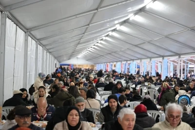 Aydınlılar B&uuml;y&uuml;kşehir Belediyesi&rsquo;nin iftar sofralarında buluşuyor
