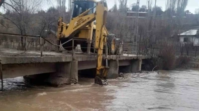 Aygır Şelalesi&rsquo;nde taşkın riski &ouml;nlemleri alınıyor
