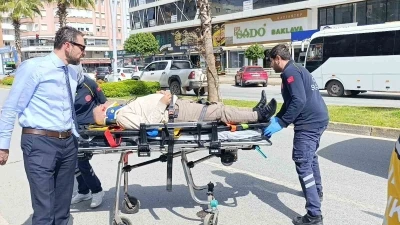 Aynı istikamette ilerlerken &ccedil;arpışan motosikletlerden biri devrildi: 1 yaralı

