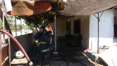 Aynı kişiye ait 2 ayrı evde aynı anlarda &ccedil;ıkan yangında kundaklama ş&uuml;phesi
