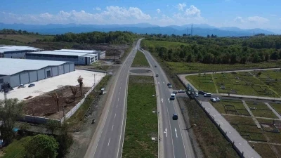 Ayvacık-&Ccedil;arşamba kara yolunda yol genişletme &ccedil;alışmaları başladı
