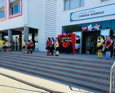 Ayvacık’ta İlköğretim Haftası kutlandı
