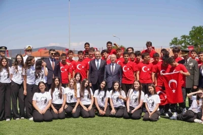 Ayvalık&rsquo;ta 19 Mayıs coşkusu
