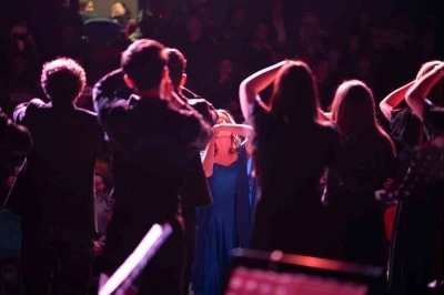 Ayvalık&rsquo;ta m&uuml;zik ve dayanışmayla &ouml;zel konser
