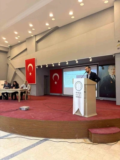 Ayvalık&rsquo;ta yeni nesil yat limanı ve &ccedil;ekek yeri projesi tanıtıldı
