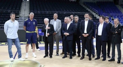 Aziz Yıldırım ve y&ouml;netim kurulundan, Fenerbah&ccedil;e Beko&rsquo;ya başarı dileği
