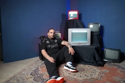 Azka M&uuml;zik&rsquo;ten Kurşun&rsquo;a tam destek: "Ayar" EP&rsquo;si ve "Dumanlı Başım" klibi yayında
