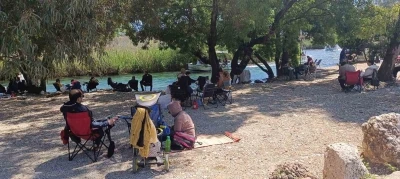 Azmak Nehri&rsquo;nde tekne yoğunluğu
