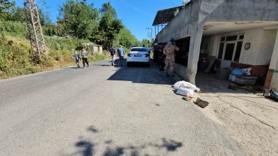 Babaanne ve iki torununun &ouml;ld&uuml;ğ&uuml; cinayetin sanığı, mahkemede kendini savundu
