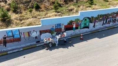 Babadağ duvar resimleriyle güzelleşiyor
