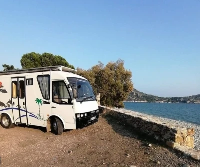Babasından kalan sessiz hatıralara g&ouml;z&uuml; gibi bakıyor
