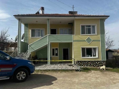 Babasını bı&ccedil;aklayarak &ouml;ld&uuml;ren ş&uuml;pheli tutuklandı

