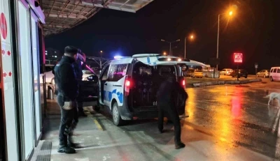 Bafra&rsquo;da husumetli iki grup arasında kavga: 3 yaralı
