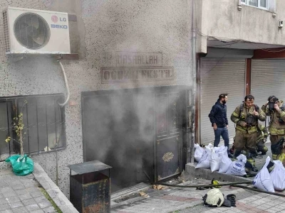 Bağcılar&rsquo;da tekstil at&ouml;lyesinde korkutan yangın
