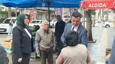 Bağlar Kaymakamı &Ouml;zdemir, esnaf ve vatandaşlarla bir araya geldi