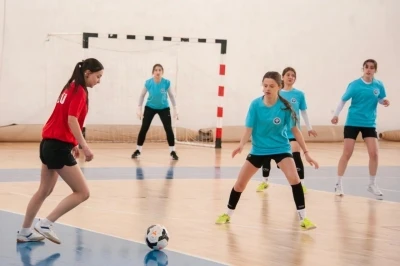 Bahar Şenlikleri futsal m&uuml;sabakasıyla başladı
