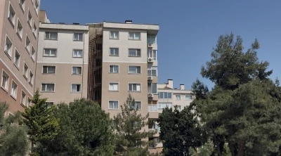 Bah&ccedil;elievler&rsquo;de bir adam boşanma aşamasındaki eşine 10 kez bı&ccedil;akladı
