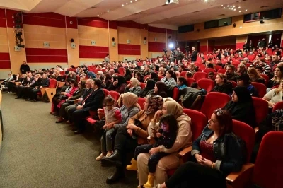 Bah&ccedil;elievler&rsquo;de Otizm Farkındalık Haftası&rsquo;nda &ccedil;ocuklar performanslarını sergiledi

