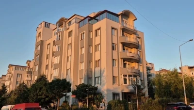 Bahçeşehir’de karısını silahla ağır yaralayan şahıs, ardından silahı kendi kafasına dayadı
