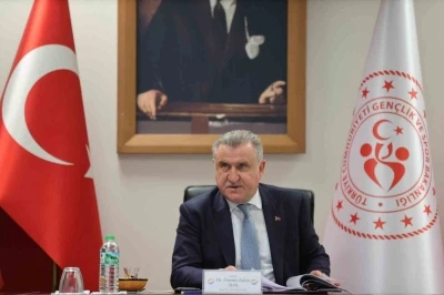 Bakan Bak: "İstanbul 2027 Avrupa Oyunları&rsquo;nı başarıyla d&uuml;zenleyeceğiz"
