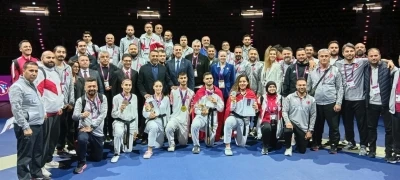 Bakan Bak&rsquo;tan milli tekvandocular i&ccedil;in tebrik
