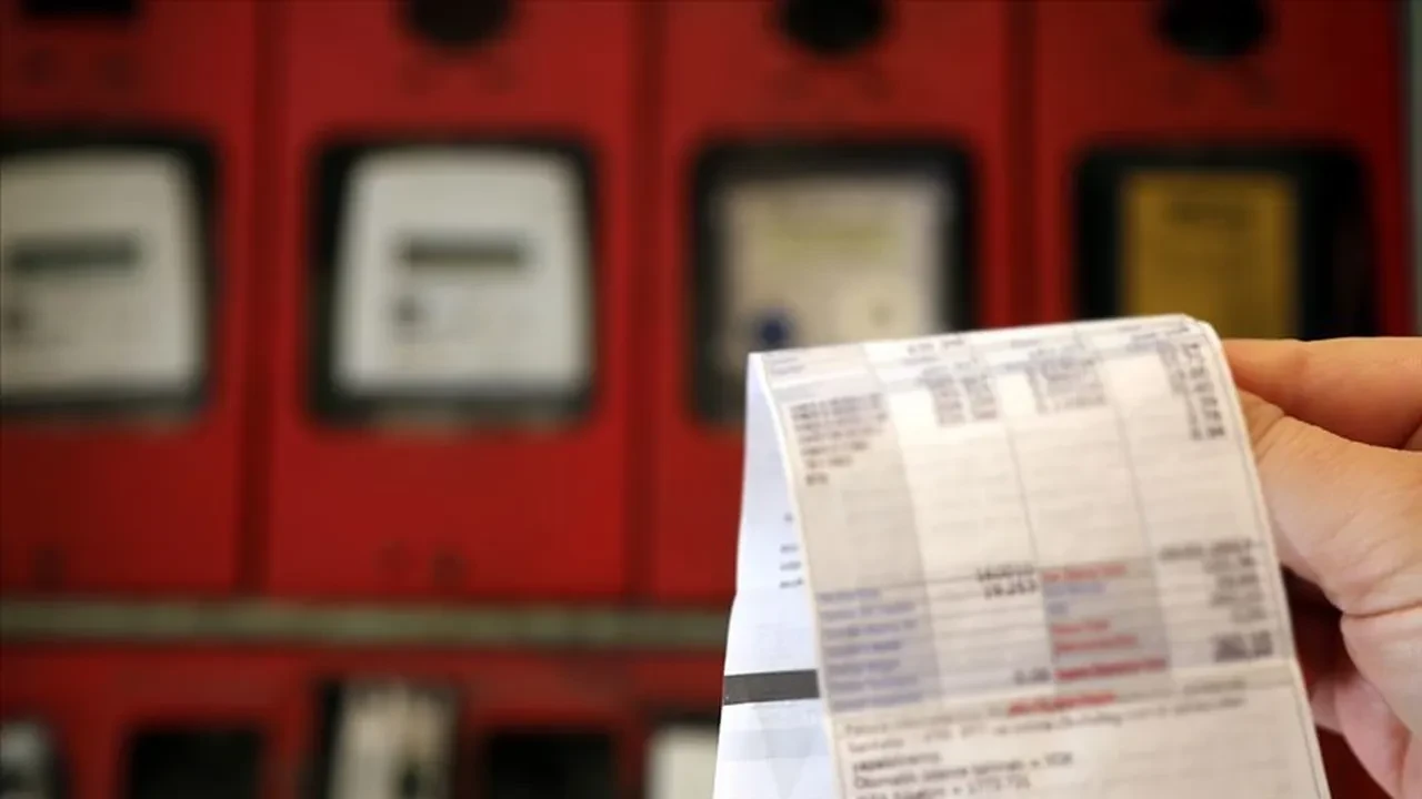 Bakan Bayraktar faturada kademeli destek d&ouml;nemini duyurdu