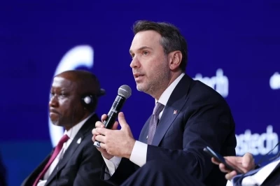 Bakan Bayraktar: &quot;Enerji tedarikimizi güvence altına almayı, Avrupa pazarlarına bol miktarda gaz götürmeyi hedefliyoruz&quot;
