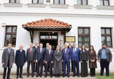 Bakan Bolat&rsquo;tan Kosova&rsquo;da KFOR Karargahı&rsquo;na ziyaret
