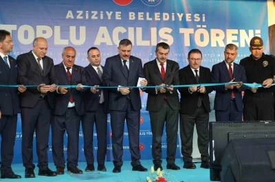 Bakan &Ccedil;ift&ccedil;i Aziziye&rsquo;de toplu a&ccedil;ılışlara katıldı
