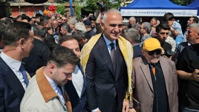 Bakan Ersoy Nazilli&rsquo;de festival a&ccedil;ılışına katıldı

