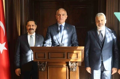 Bakan Ersoy: "11 ilimizde başlattığımız 63 işi tamamlamış bulunuyoruz"
