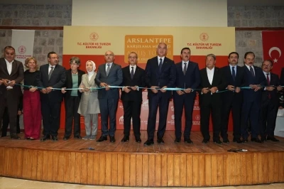 Bakan Ersoy: &quot;Arslantepe, insanlık tarihinde devletleşme sürecine ışık tutan eşsiz bir merkezdir&quot;
