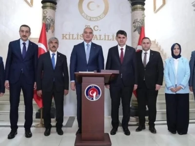 Bakan Ersoy: "Ateş &ccedil;emberinin i&ccedil;inde T&uuml;rkiye bir huzur ve g&uuml;ven limanı olarak farkını ortaya koymuştur"
