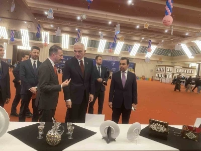 Bakan Ersoy: "Bu sene &ccedil;ok daha organize, fazla katılımın olduğu bir etkinlikler silsilesi oluyor"
