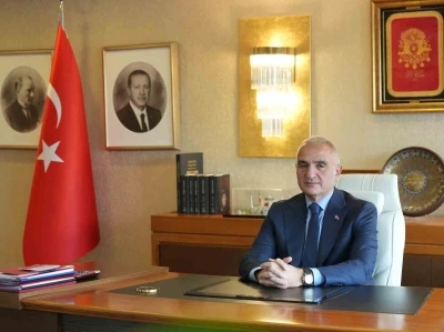 Bakan Ersoy: "S&uuml;mela Manastırı&rsquo;nın bakım ve g&uuml;venlik &ccedil;alışmalarının ilk etabını tamamlayarak, yeniden ziyaret&ccedil;ilerimizle buluşturduk"
