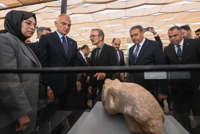 Bakan Ersoy: &quot;Taş Tepeler, Anadolu’nun 12 bin yıl önceki dünyasını görünür kılmaya devam edecek&quot;
