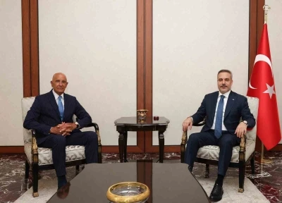Bakan Fidan, ABD&rsquo;nin Ankara B&uuml;y&uuml;kel&ccedil;isi Barrack&rsquo;ı kabul etti
