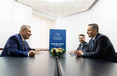 Bakan Fidan, Bosna Hersek Devlet Başkanlığı Konseyi Başkanı Becirovic ile g&ouml;r&uuml;şt&uuml;

