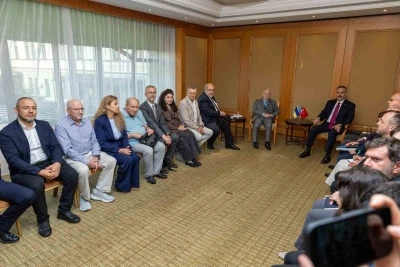 Bakan Fidan, Kırım Tatarlarının milli lideri Kırımoğlu ve KTMM Başkanı &Ccedil;ubarov ile bir araya geldi
