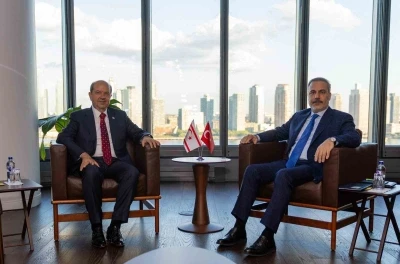 Bakan Fidan, KKTC Cumhurbaşkanı Tatar ile bir araya geldi
