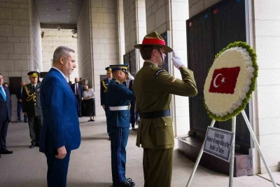 Bakan Fidan, Kore Savaşı Anıtı&rsquo;nı ziyaret etti

