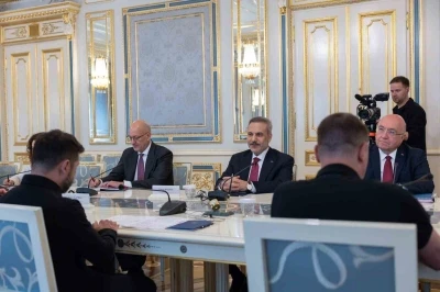 Bakan Fidan, Ukrayna Devlet Başkanı Zelenskiy ile bir araya geldi
